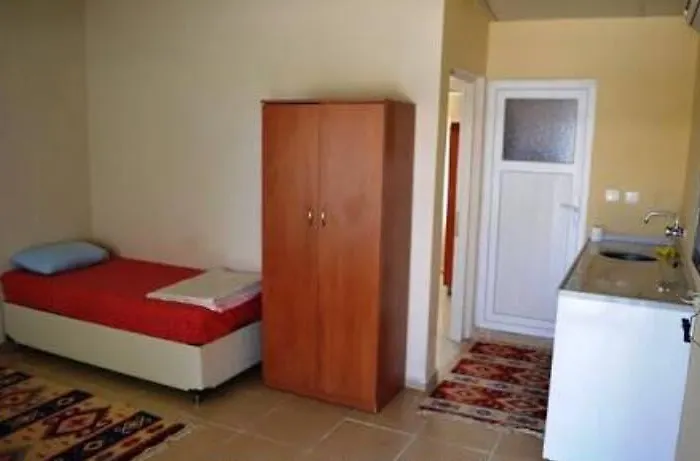 Ada מוטל Çınarcık